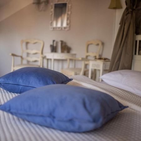 Guesthouse Trajbar Team Zaprešić Стая снимка
