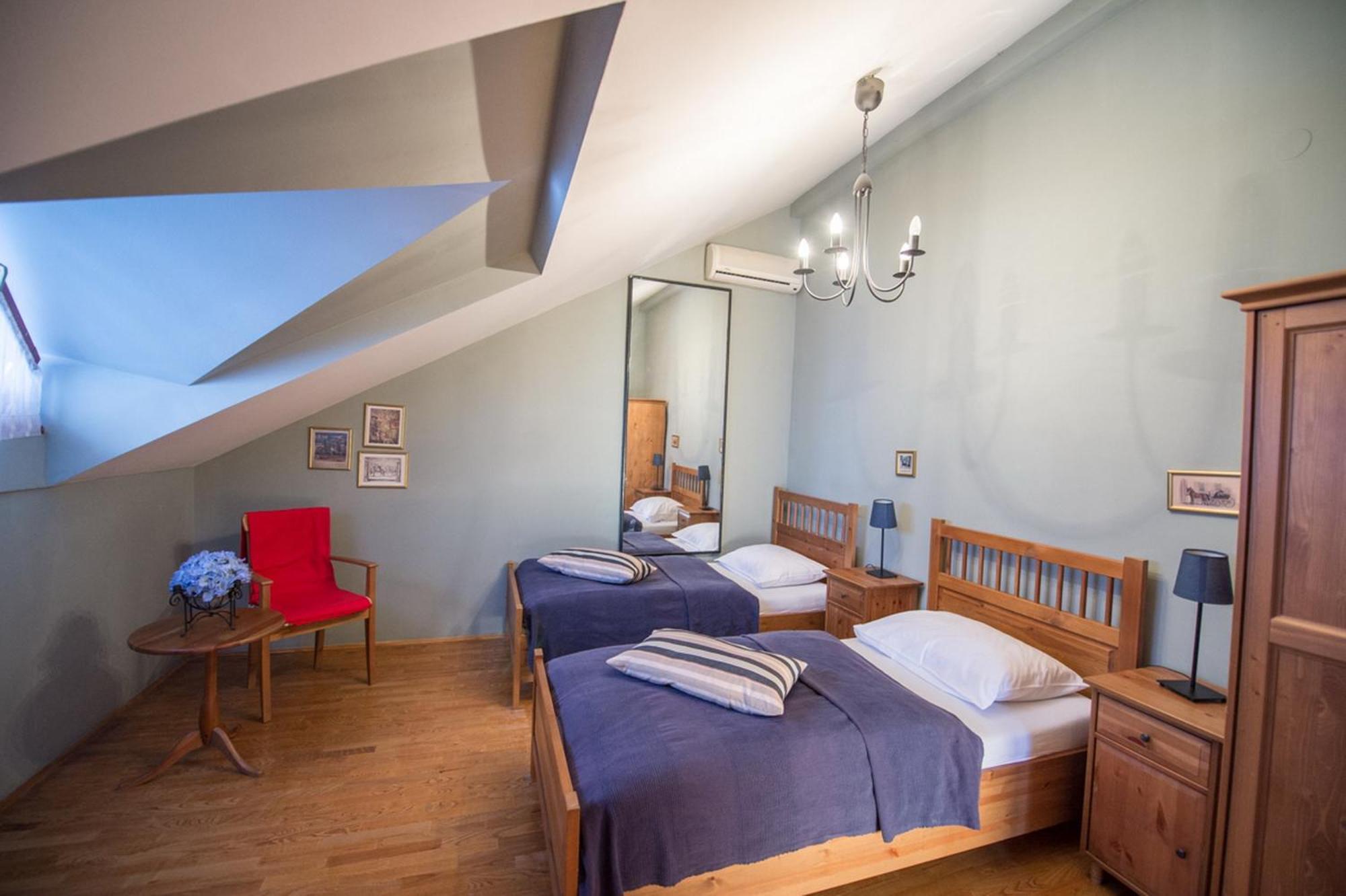 Guesthouse Trajbar Team Zaprešić Стая снимка