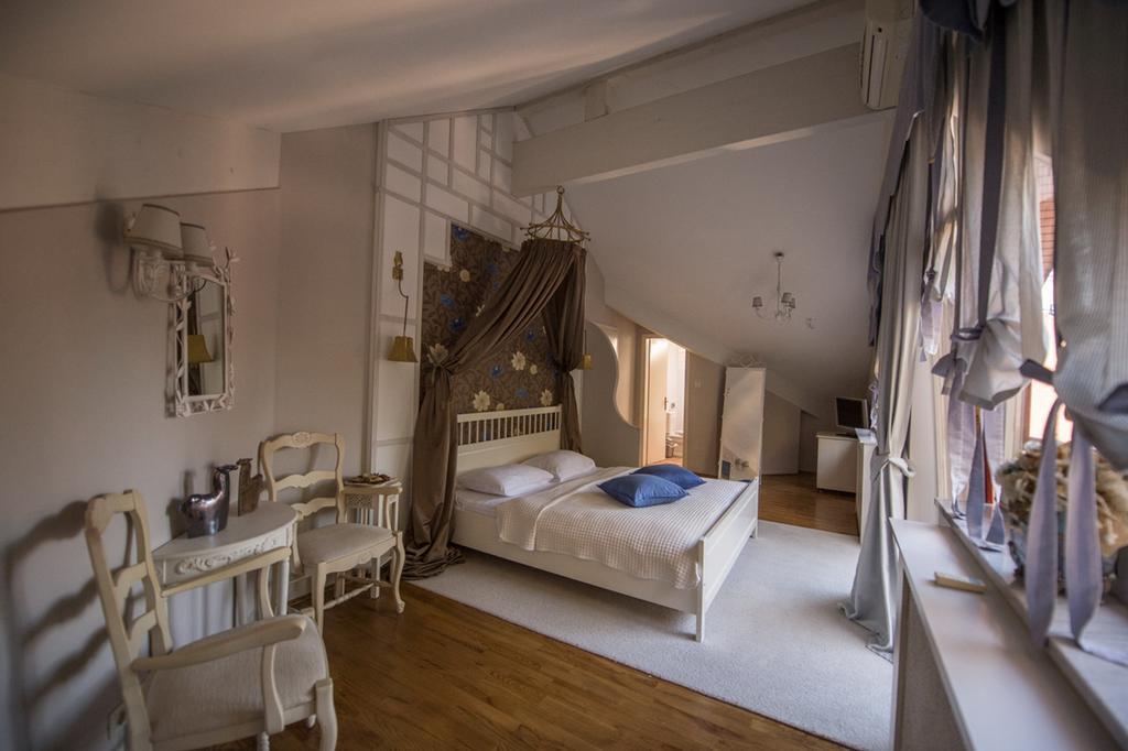 Guesthouse Trajbar Team Zaprešić Стая снимка
