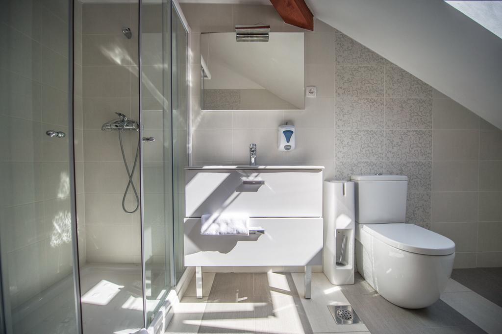 Guesthouse Trajbar Team Zaprešić Стая снимка