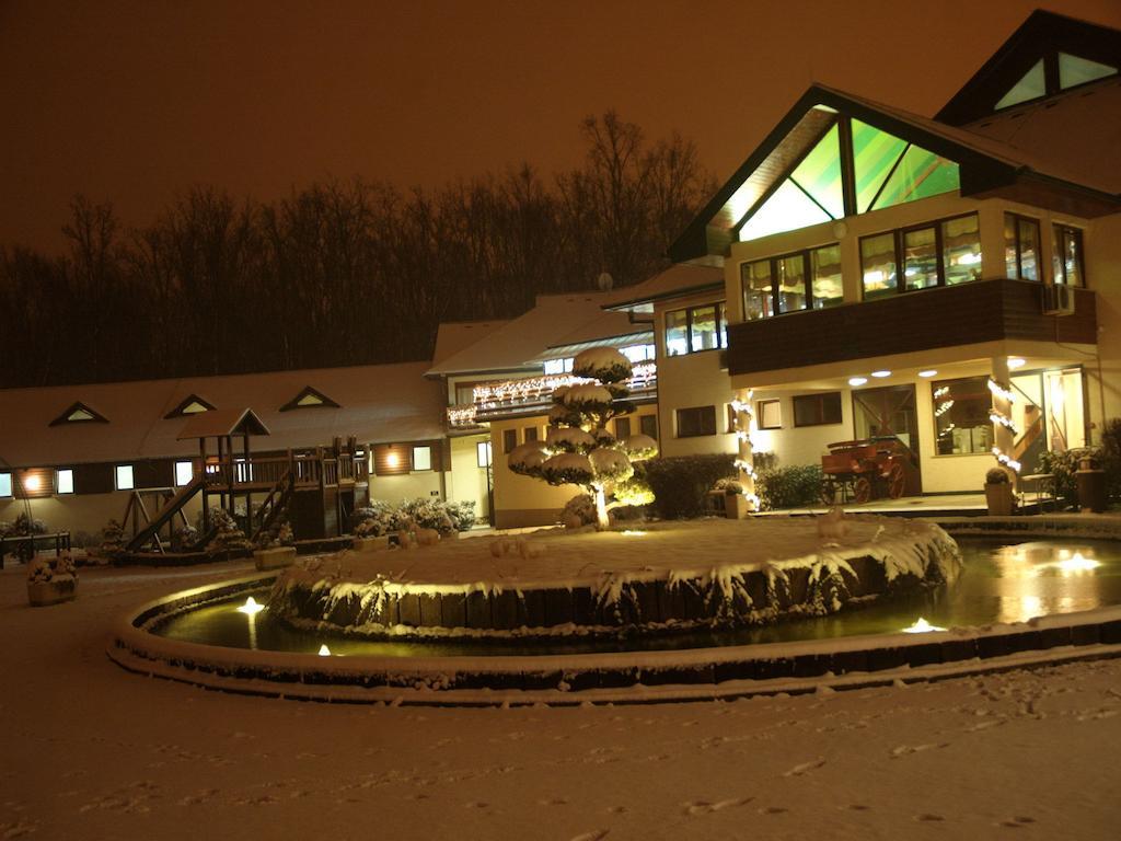 Guesthouse Trajbar Team Zaprešić Екстериор снимка
