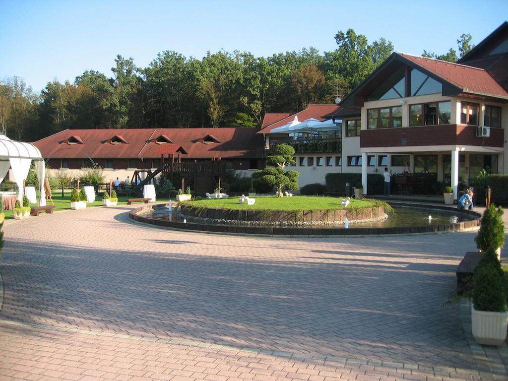 Guesthouse Trajbar Team Zaprešić Екстериор снимка